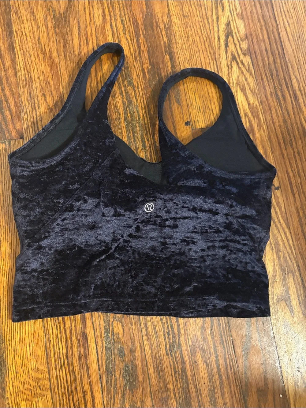 🎉Like New! Lululemon athletica Black Velvet Crop Tank with Pads!